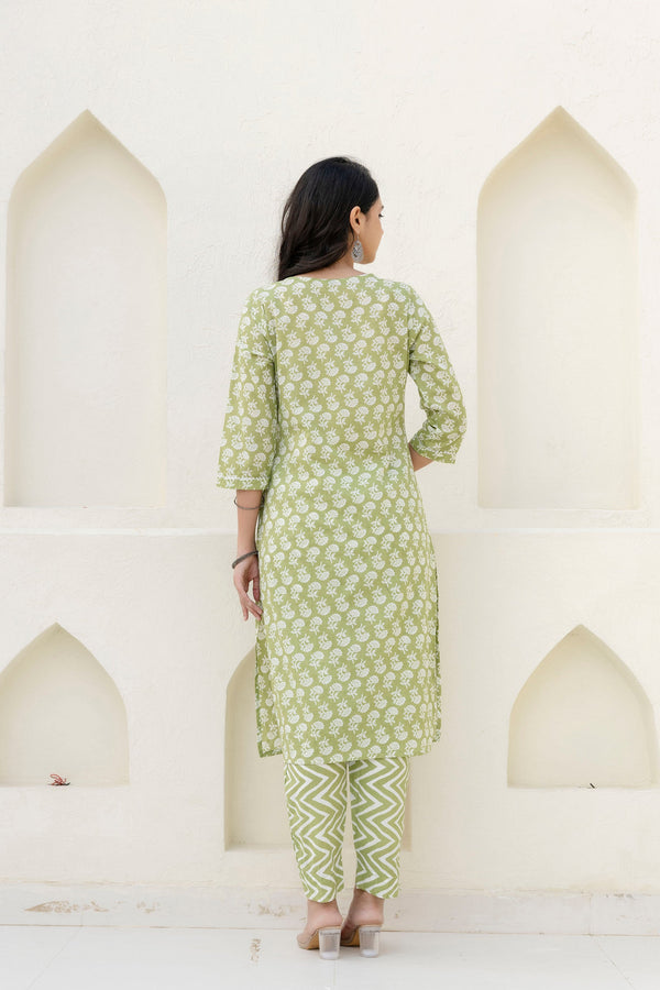 Basil Floral Cotton Dupatta Set
