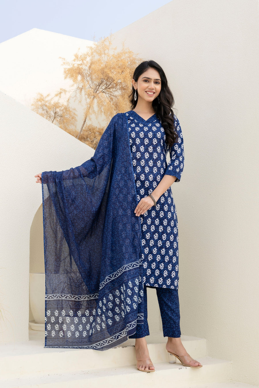Indigo Petal Cotton Dupatta Set — image 4