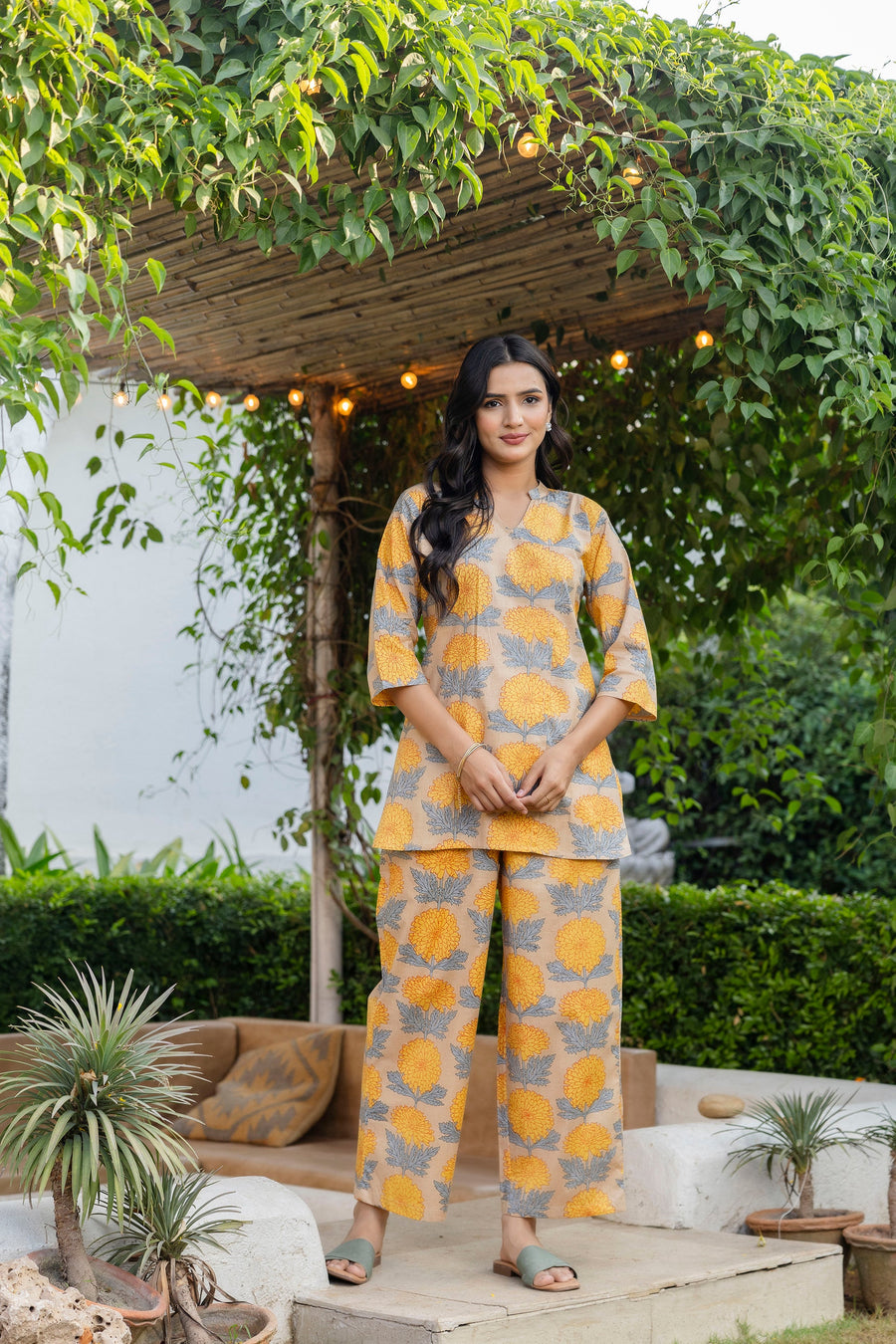 Chrysanthemum Bloom Angrakha Cotton Co-ord Set — image 7