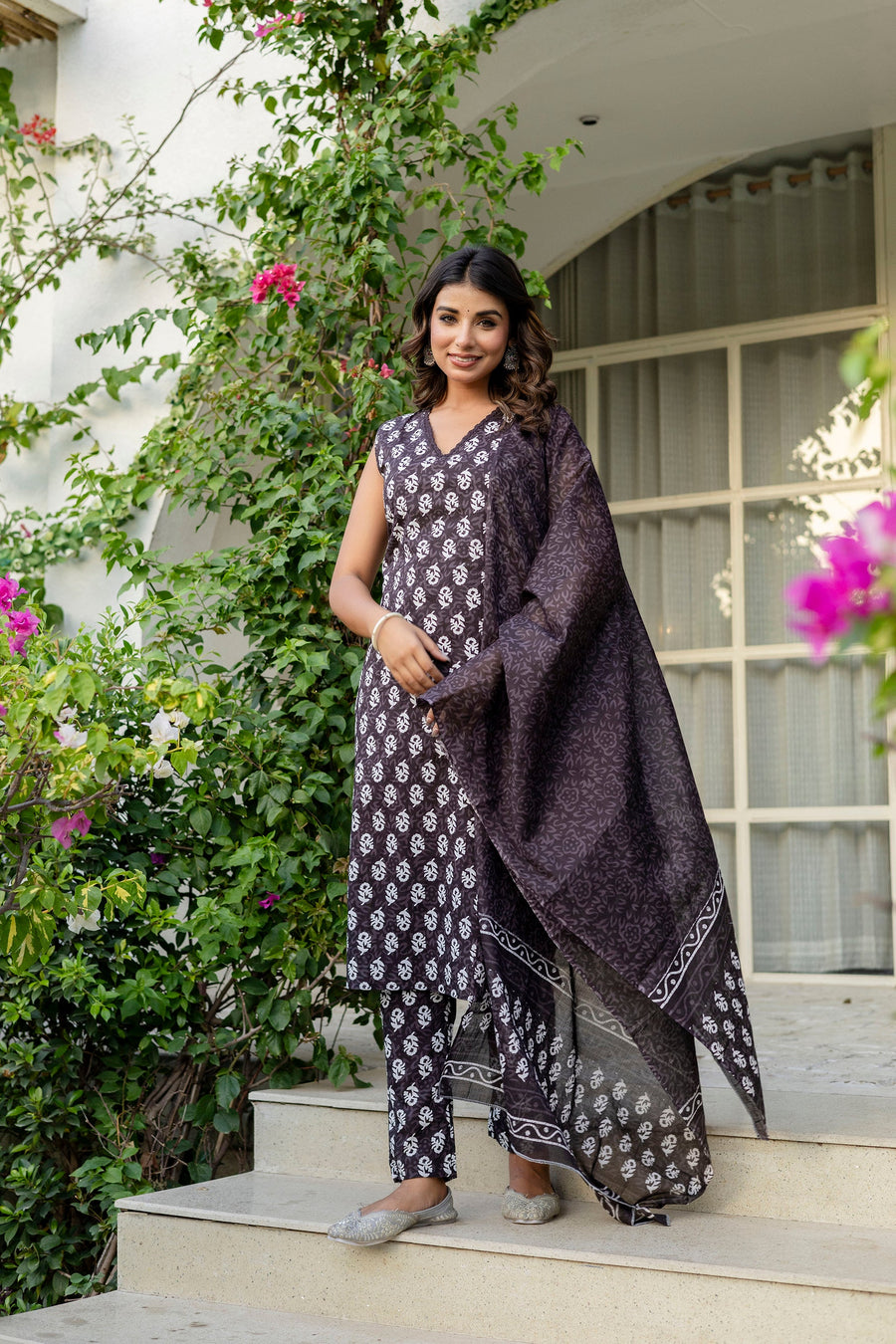Midnight Black Cotton Dupatta Set — image 2