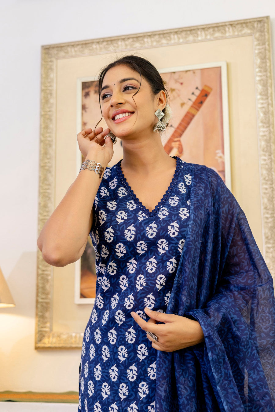 Indigo Floral Cotton Dupatta Set — image 7