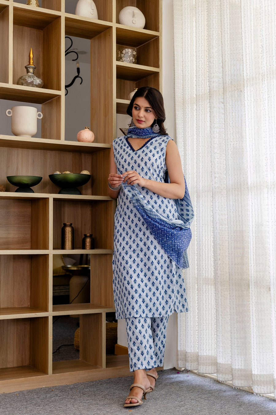 Azure Floral Cotton Dupatta Set — image 11