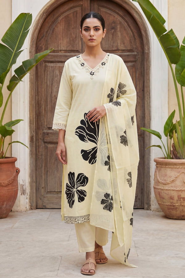 Vanilla Noir Bloom Botanical Cotton Dupatta Set