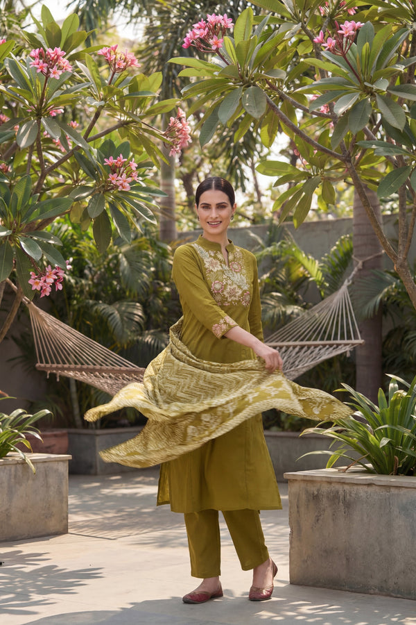 Moss Garden Elegy Embroidered Cotton Dupatta Set