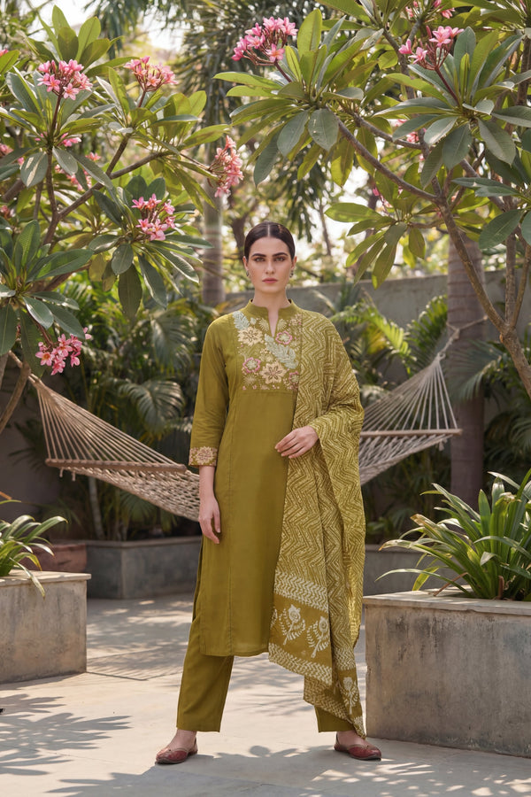 Moss Garden Elegy Embroidered Cotton Dupatta Set