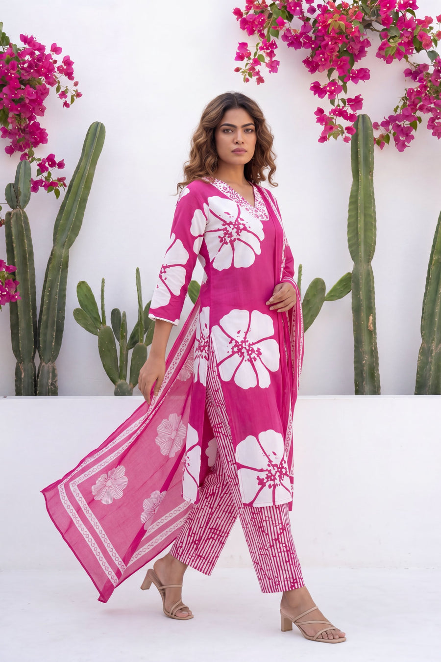 Phulkari Bloom Fuchsia Floral Cotton Suit Set — image 9