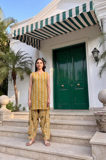 Marigold Check Cotton Sleeveless Farshi Salwar Set