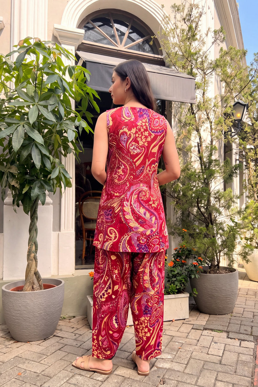 Scarlet Swirl Cotton Sleeveless Farshi Salwar Set — image 10