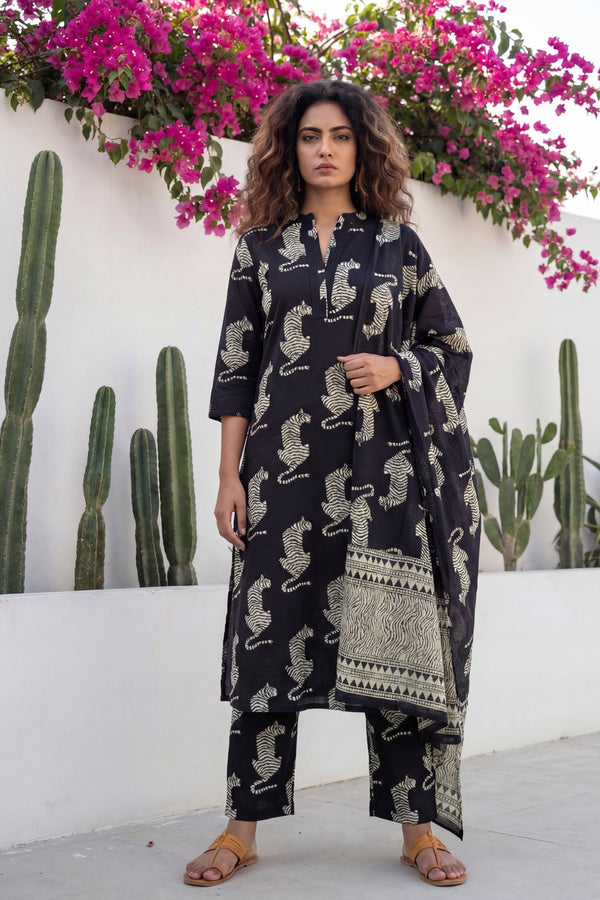 Phantom Wild Crest Tiger Cotton Dupatta Set