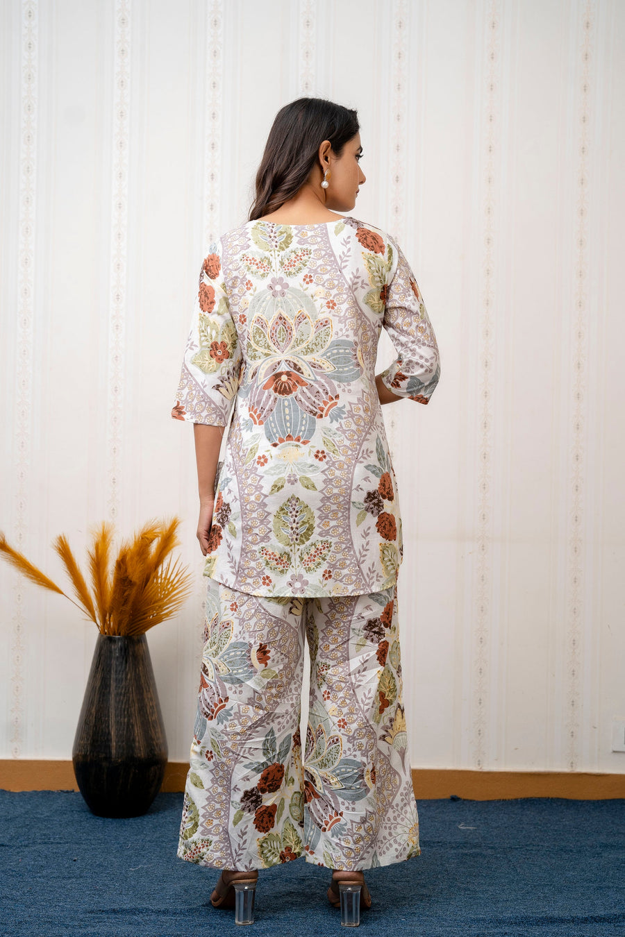 Lush Essence White Cotton Botanical Co-ord Set — image 4