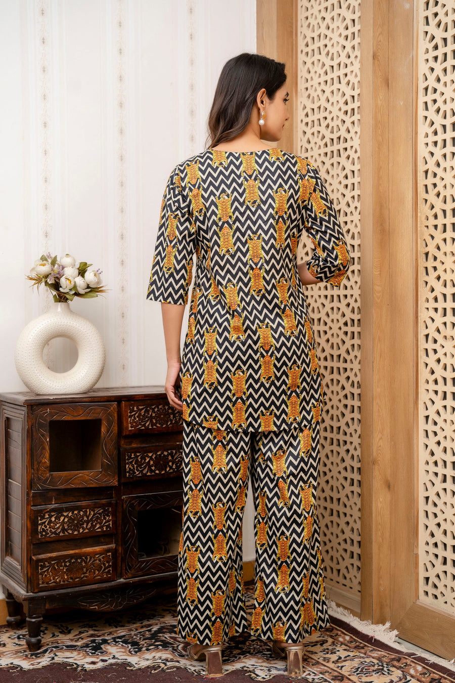 Monochrome Motion Zig-Zag Cotton Co-ord Set — image 3