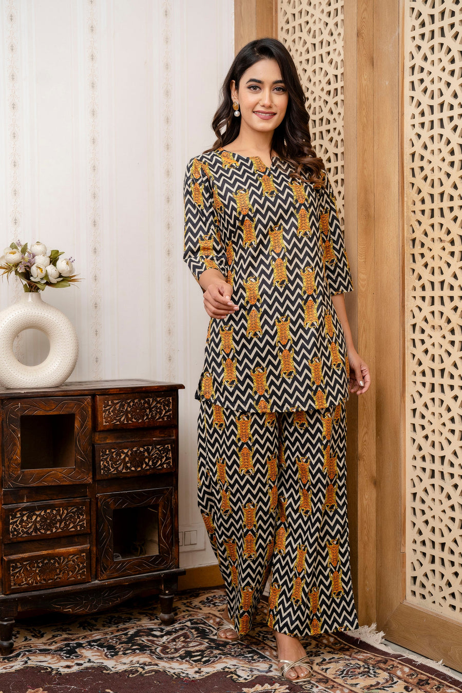 Monochrome Motion Zig-Zag Cotton Co-ord Set — image 6