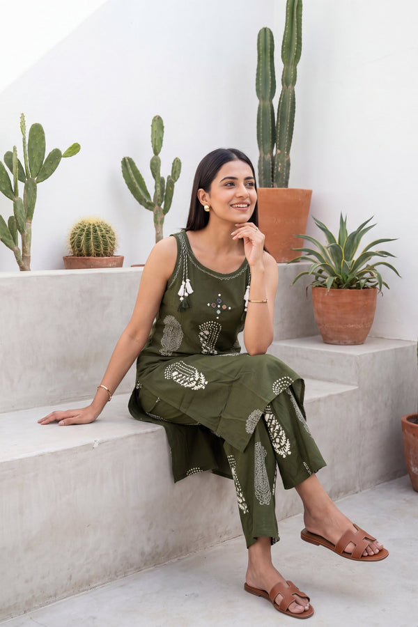 Basil Ease Sleeveless Cotton Co-ord Set