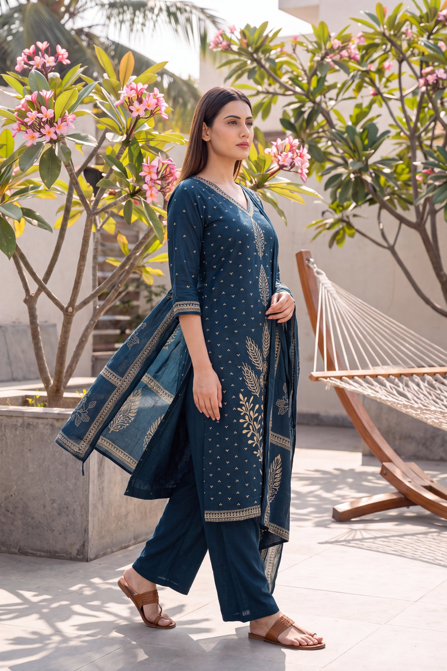 Cobalt Bloom Cotton Dupatta Set — image 5
