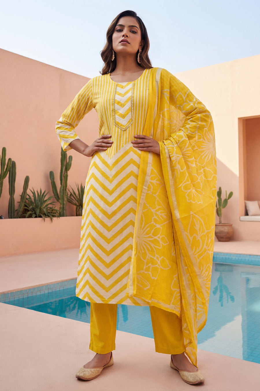 Solar Zigzag Bloom Chevron Cotton Dupatta Set — image 3
