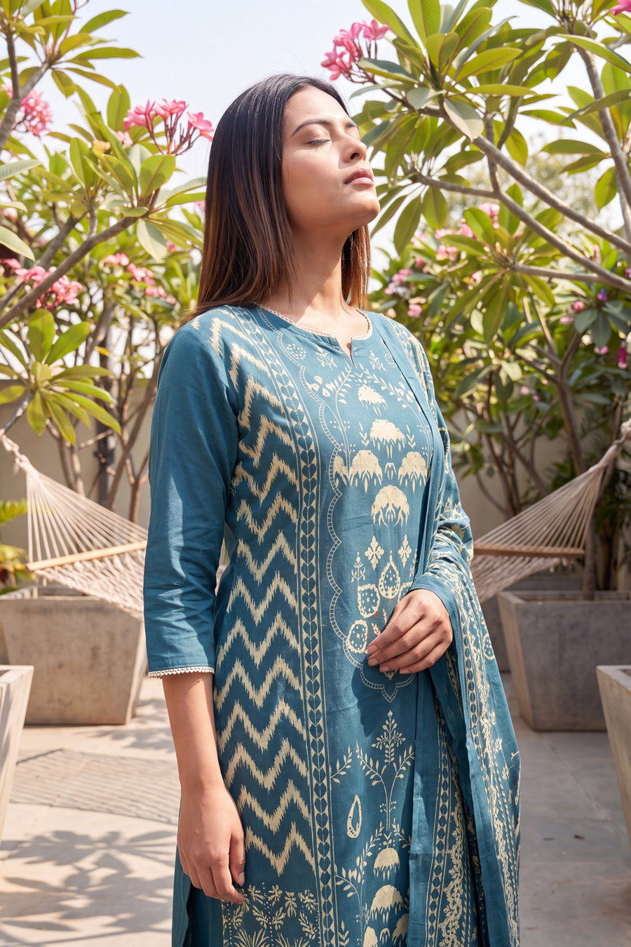 Forge Indigo Cotton Dupatta Set — image 7