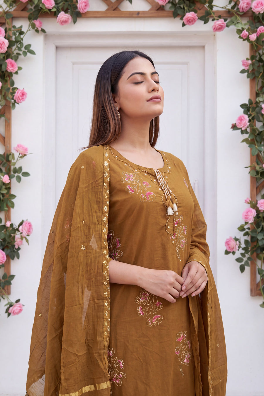 Chestnut Hollow Cotton Dupatta Set — image 5
