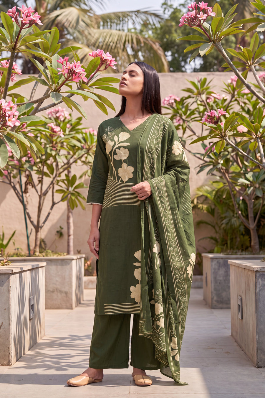 Fern Meadow Green Cotton Dupatta Set — image 8