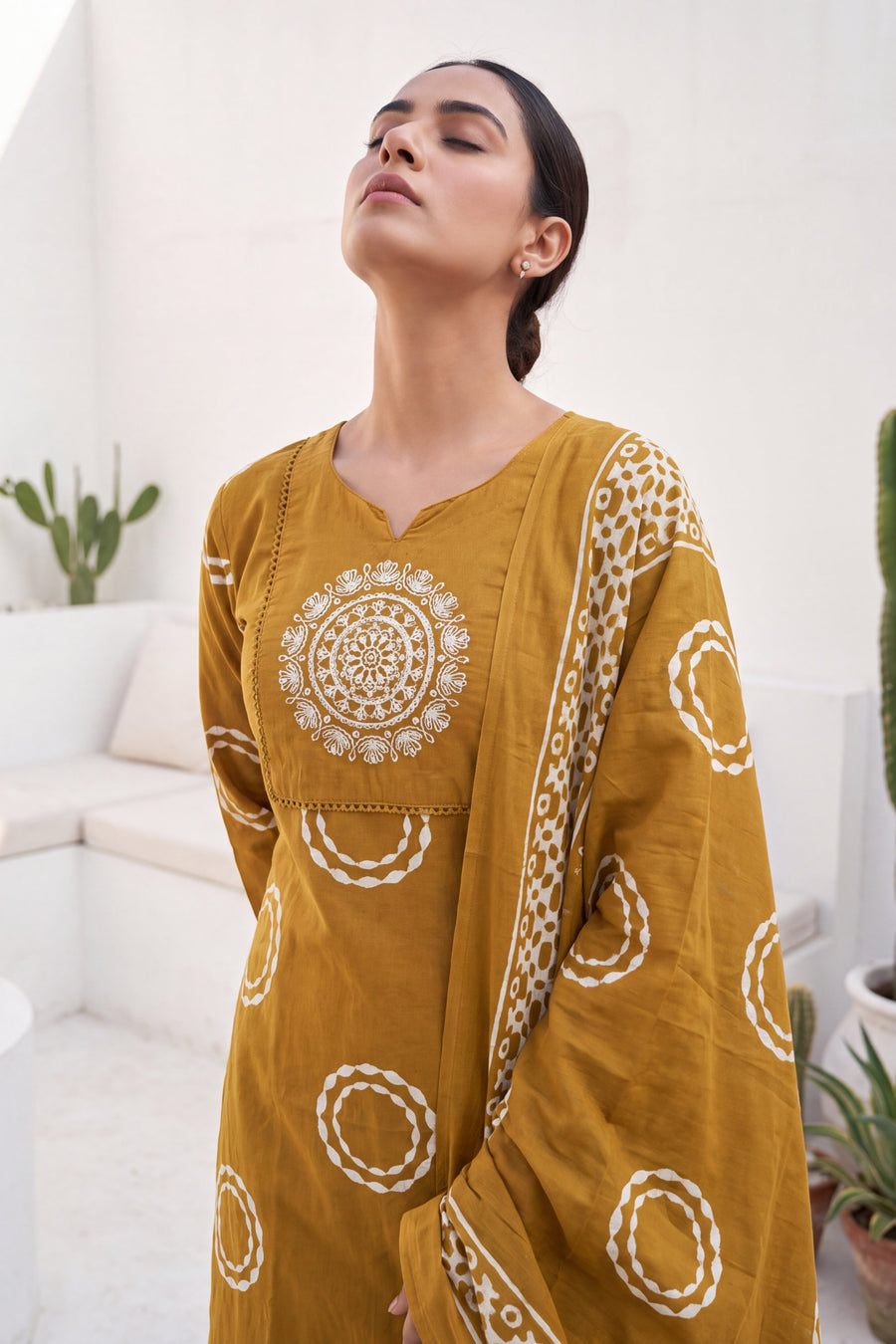 Saffron Trail Cotton Dupatta Set — image 6