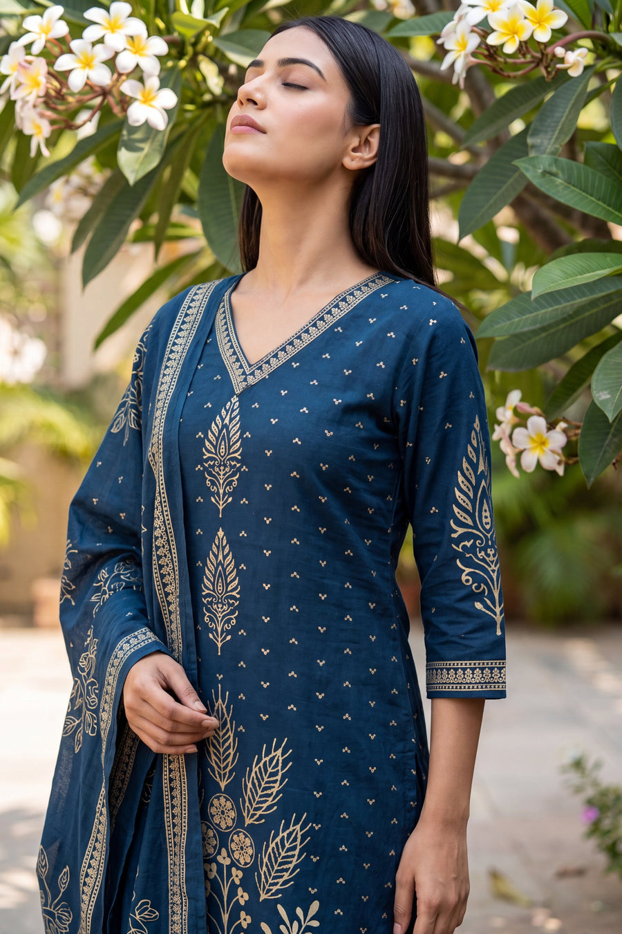 Cobalt Bloom Cotton Dupatta Set — image 8