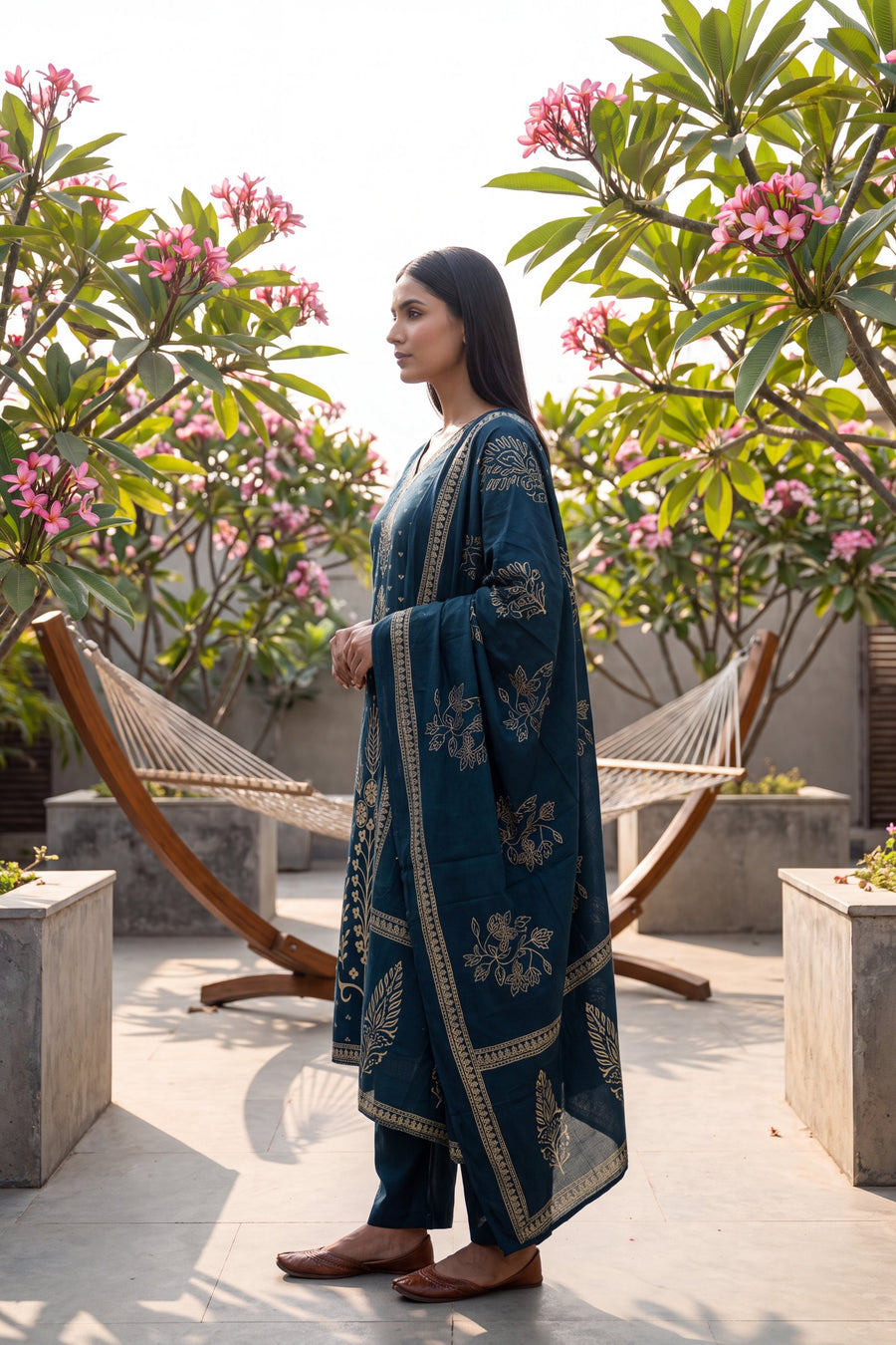 Cobalt Bloom Cotton Dupatta Set — image 9