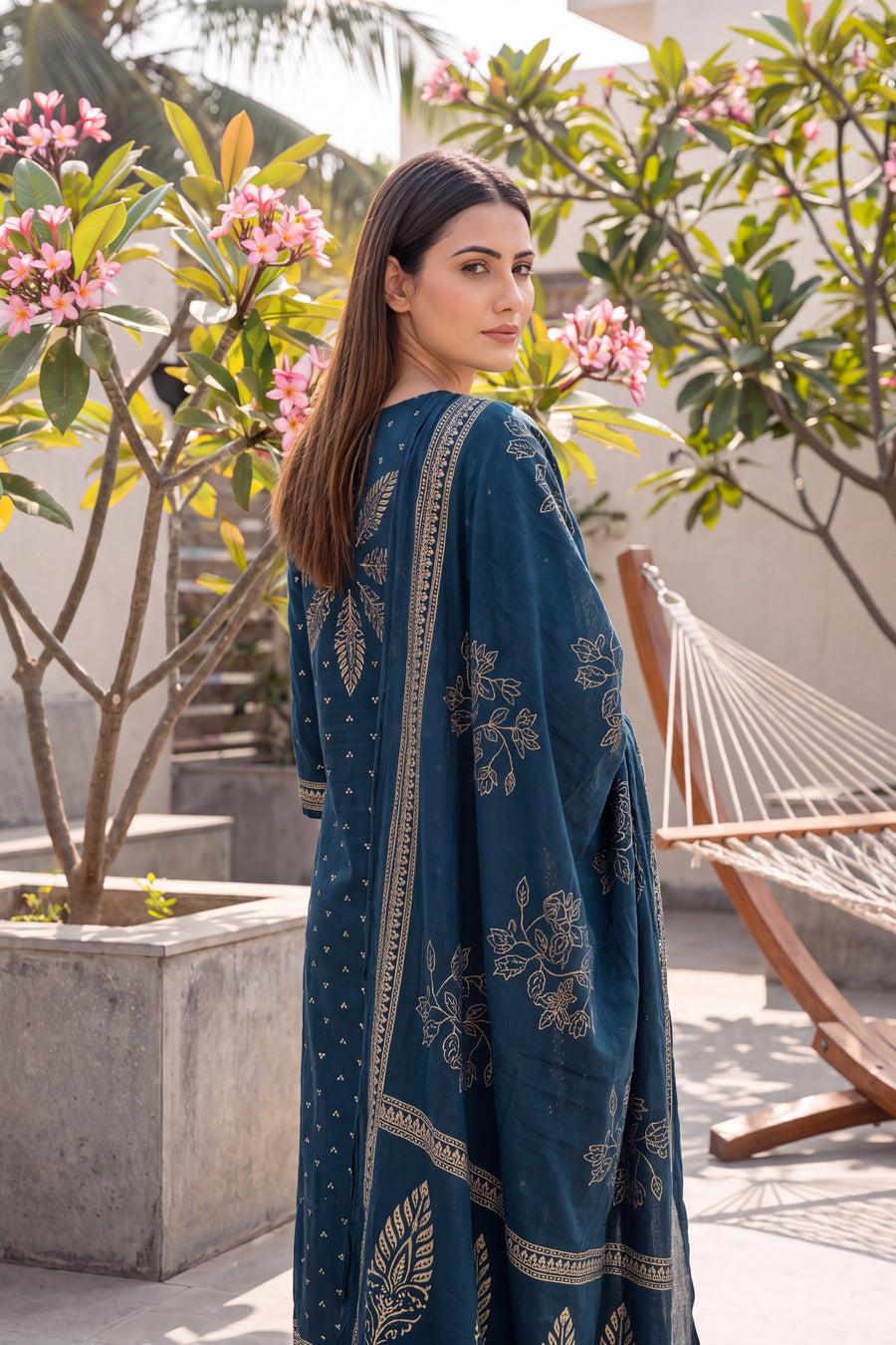 Cobalt Bloom Cotton Dupatta Set — image 10