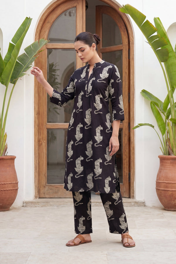 Prowling Midnight Tiger Cotton Co-ord Set