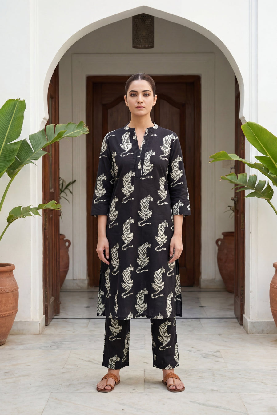 Prowling Midnight Tiger Cotton Co-ord Set — image 6