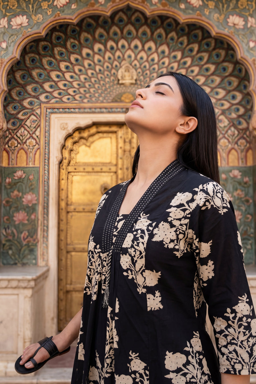 Amber Dabu Onyx Floral Cotton Suit Set — image 2