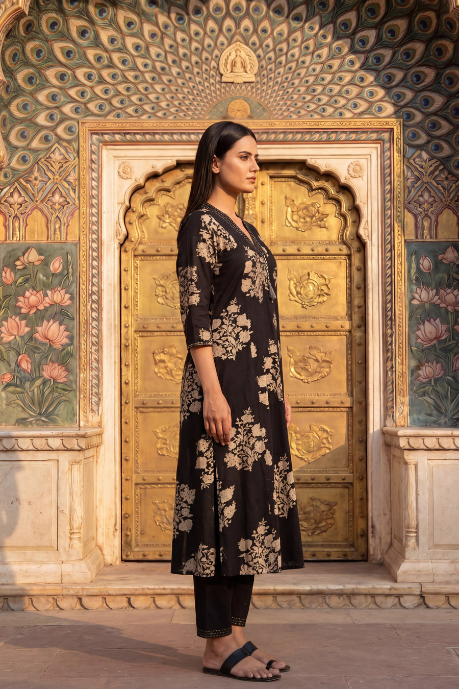 Amber Dabu Onyx Floral Cotton Suit Set — image 4