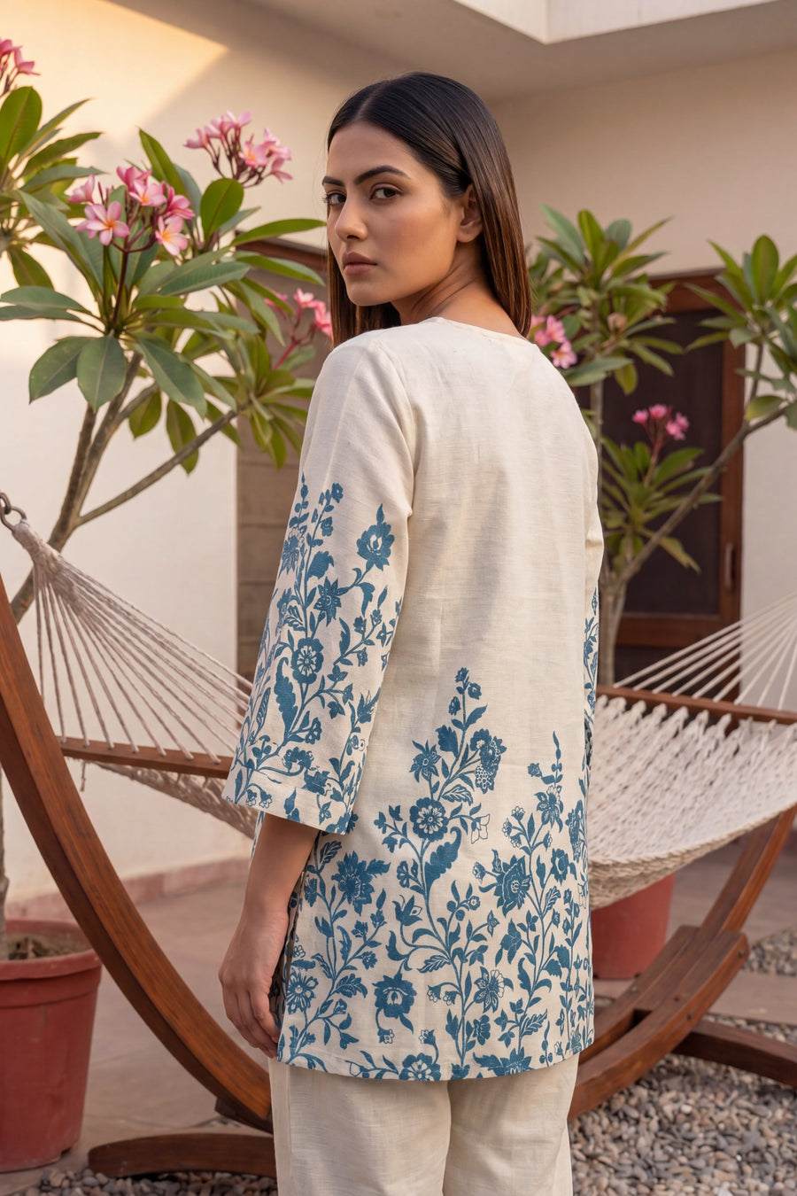 Indigo Damask Off-White & Cobalt Floral Cotton Co-ord Set — image 12