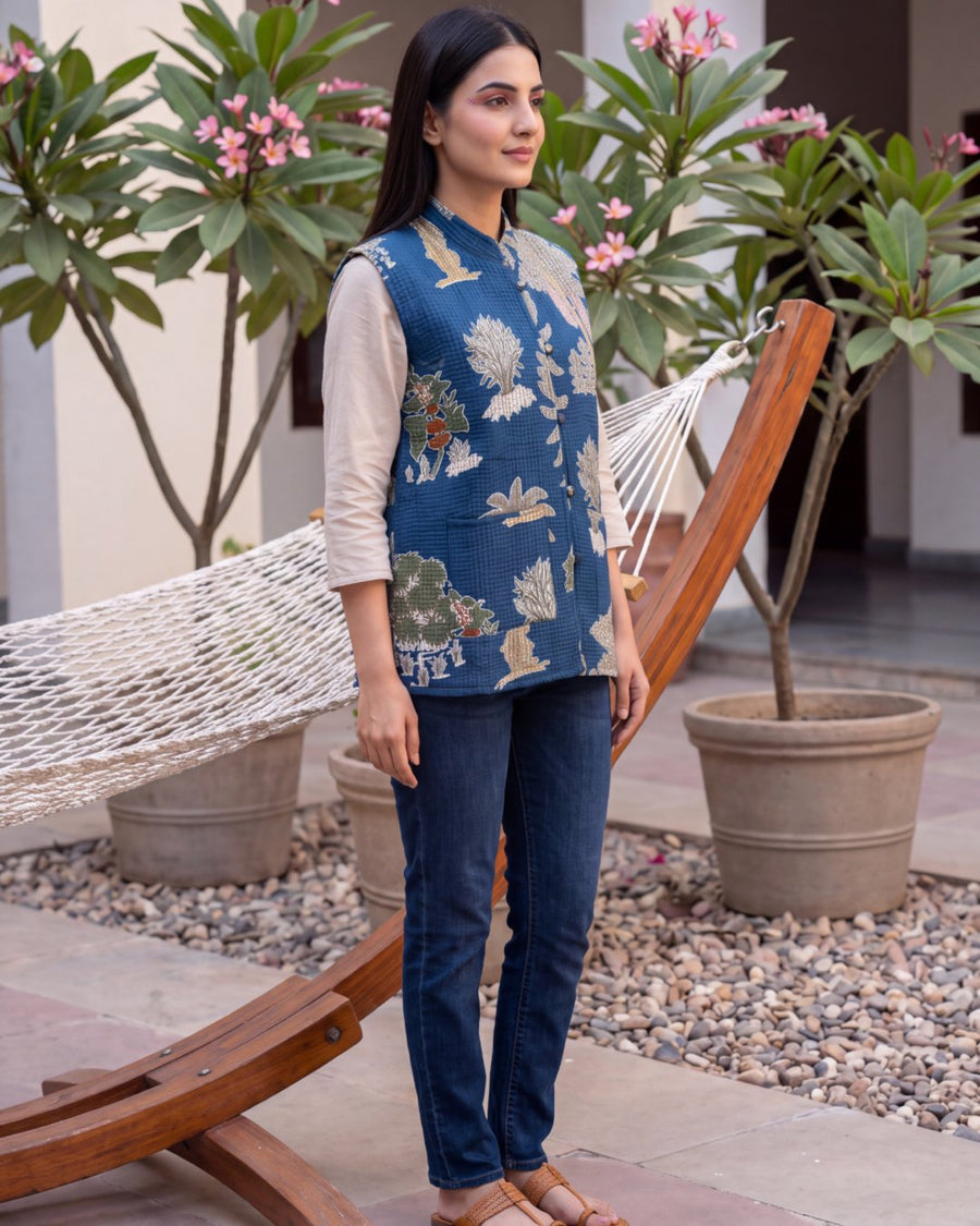 Marine Rosette Cotton Reversible Quilted Jacket Vest — image 8