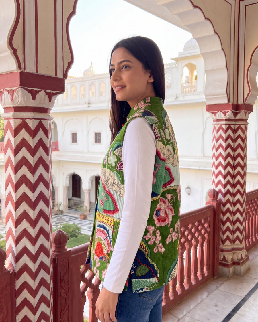 Parrot Plumage Cotton Reversible Quilted Jacket Vest — image 9